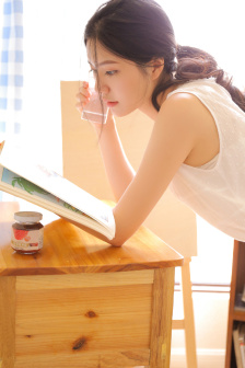我爱冒牌机器女友
